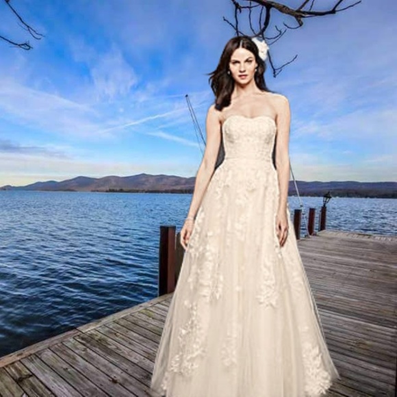 💖HOST PICK💖 Beaded Tulle Ball Gown Wedding Dress - Picture 3 of 9